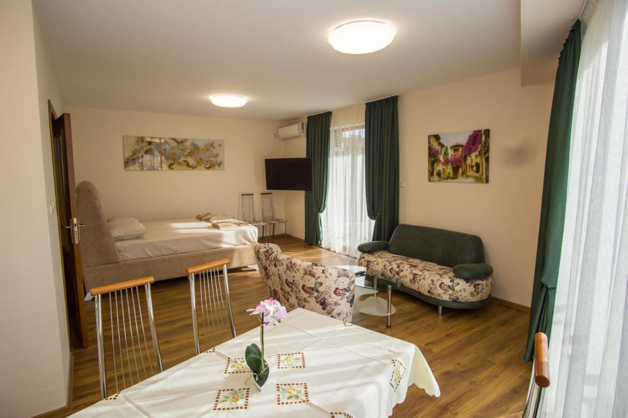 Guest Apartments Stela ツァレヴォ エクステリア 写真