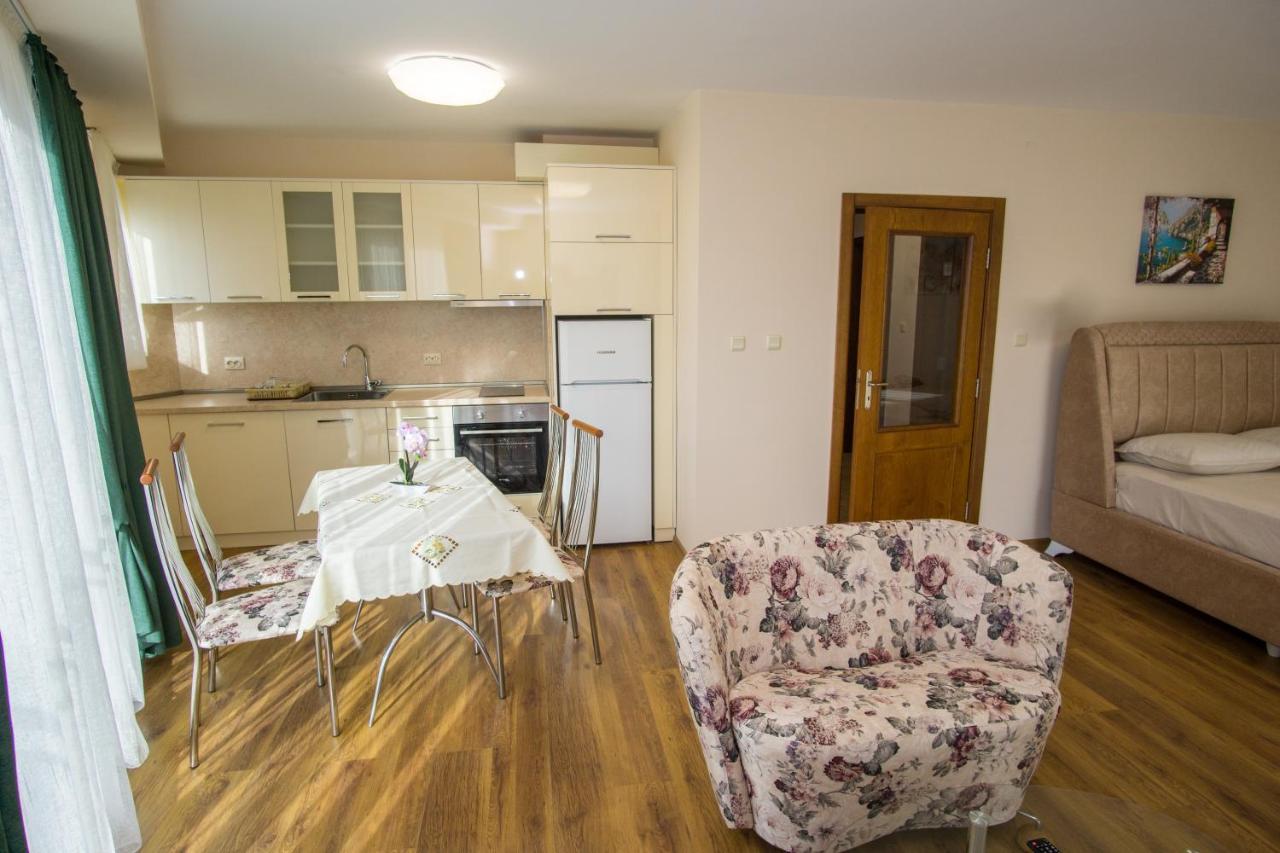Guest Apartments Stela ツァレヴォ エクステリア 写真